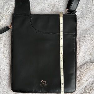 Radley London Black Women’s Crossbody Messenger Bag